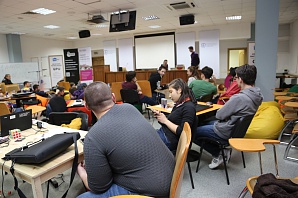 
		                    Победители хакатона Стройхак приглашены на работу в перспективный стартап		                