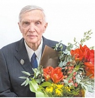 Главного научного сотрудника предприятия «ОПТЕКС» наградили