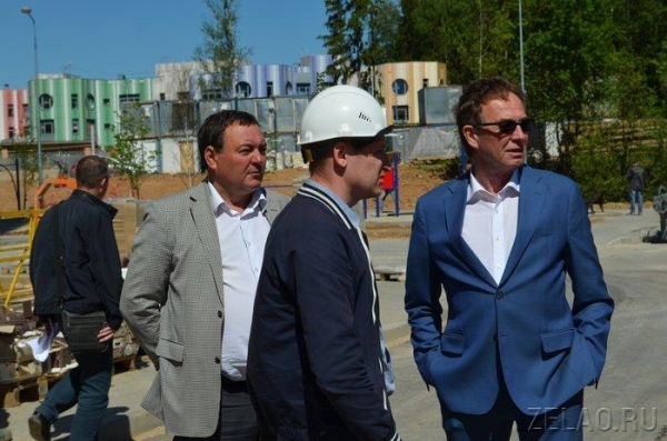Префект Зеленограда ознакомился с ходом строительства и благоустройства в Крюково