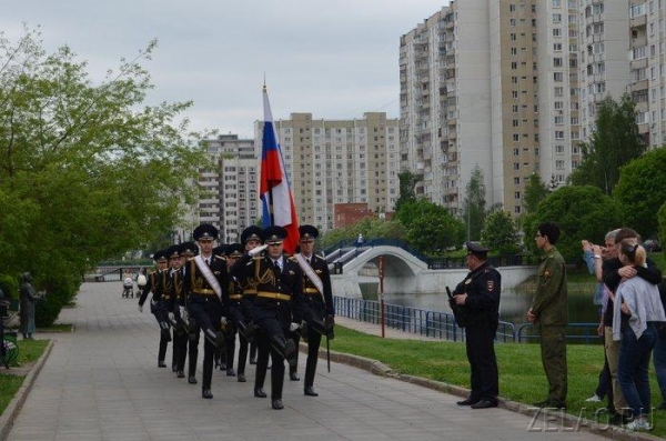 В Зеленоград на вернисаж прибыло подразделение Президентского полка