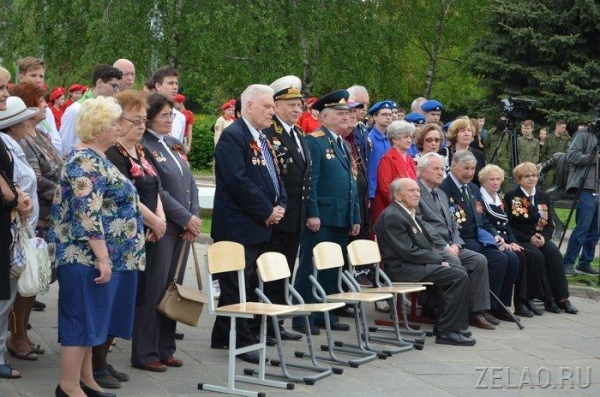 В Зеленоград на вернисаж прибыло подразделение Президентского полка