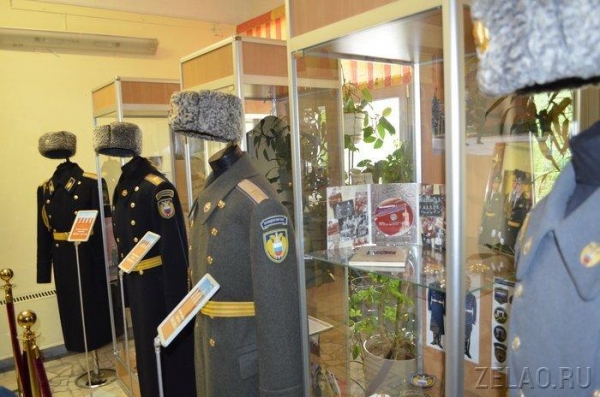 В Зеленоград на вернисаж прибыло подразделение Президентского полка