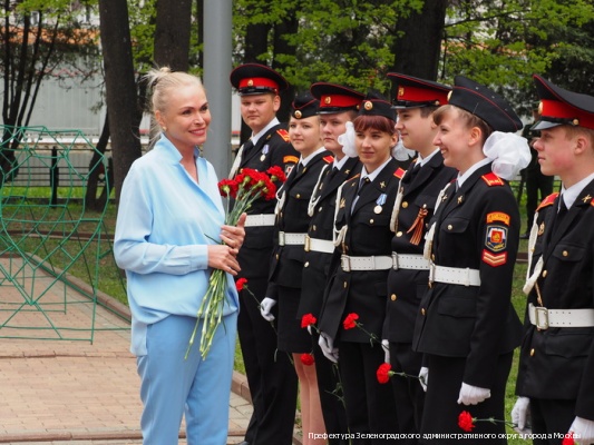 Накануне Дня Победы в Зеленограде возложили цветы к мемориалам воинской славы