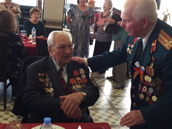 В Зеленограде организовали традиционный благотворительный обед для ветеранов