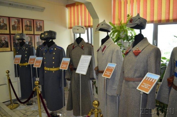 В Зеленоград на вернисаж прибыло подразделение Президентского полка