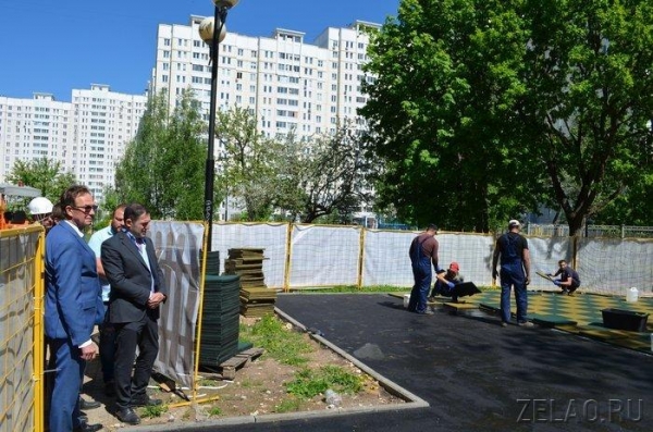 Префект Зеленограда ознакомился с ходом строительства и благоустройства в Крюково