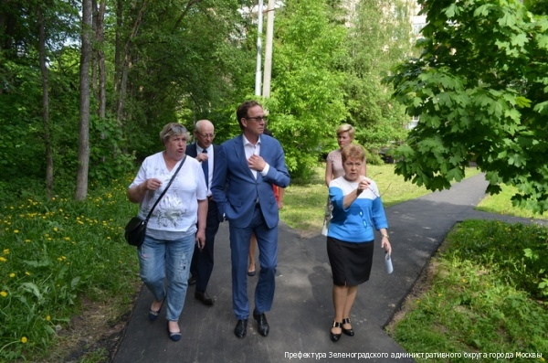 Префект ЗелАО осмотрел объекты благоустройства в 5-м мкрн