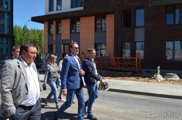 Префект Зеленограда ознакомился с ходом строительства и благоустройства в Крюково