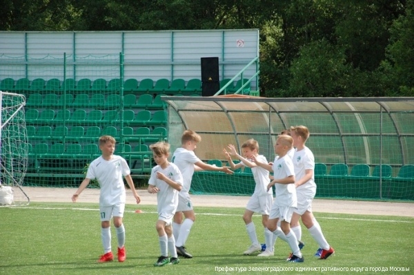 «Спутник» сохранил статус-кво с «Красногвардейцем»