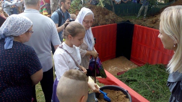 Под Зеленоградом перезахоронили 434 советских воина