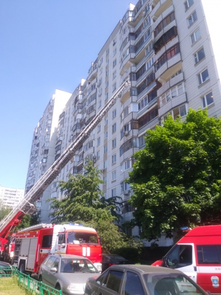 Двоих детей спасли из горящей квартиры в новой части Зеленограда