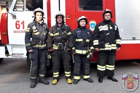 Пожарные обезвредили пьяного хулигана с ножом в 18 микрорайоне