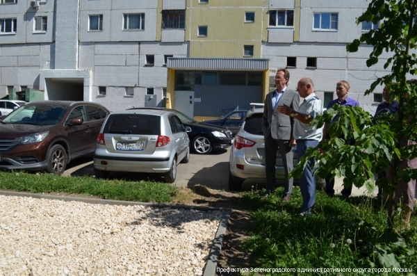 Префект Зеленограда Анатолий Смирнов совершил очередной обход объектов благоустройства