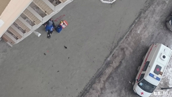 В Зеленограде мужчина сорвался с девятого этажа