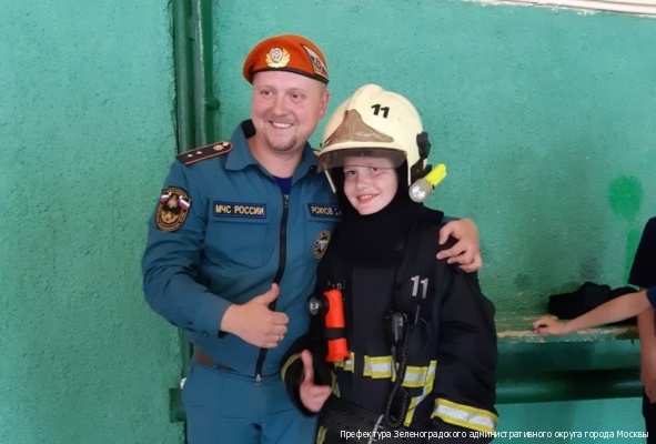 Юные регбисты посетили зеленоградскую пожарную часть