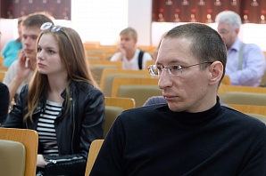 
		                    Алексей Савватеев провёл лекцию "Математика это просто" в Зеленограде 		                
