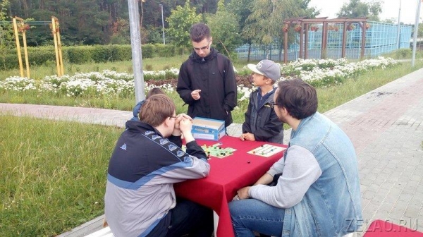 На Школьном озере отпраздновали День молодежи