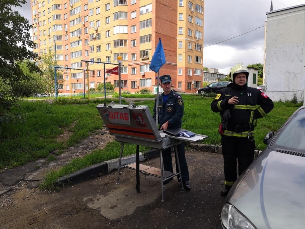 Учебный пожар «потушили» в высотке 18 микрорайона