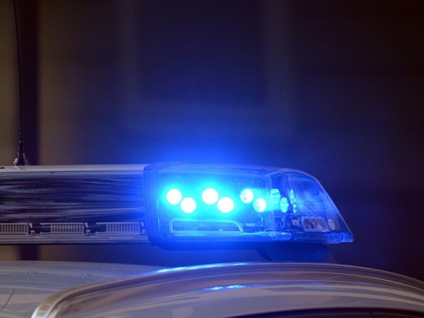 В Зеленограде автоинспекторы помогли задыхающейся женщине