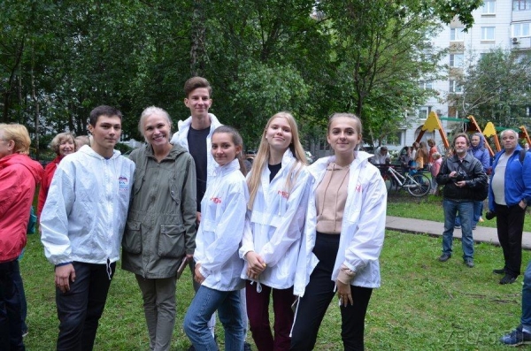 В Крюково прошел традиционный праздник «День соседей»