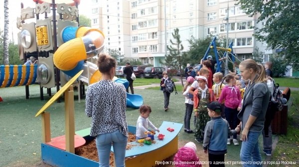 В 1-м мкрн Зеленограда состоялось праздничное открытие обновленной пешеходной зоны
