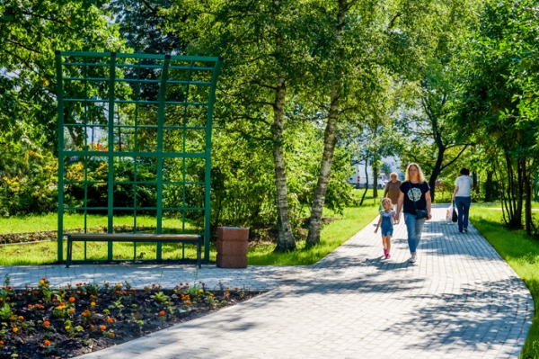 Благоустройство сквера 60-летия Победы в Зеленограде завершено