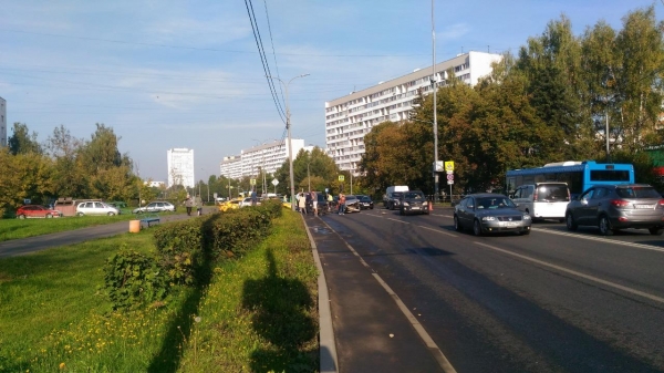 Серия ДТП заблокировала подъезды к городской больнице