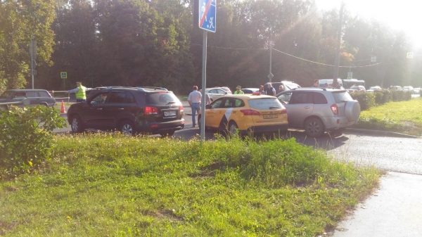 Серия ДТП заблокировала подъезды к городской больнице