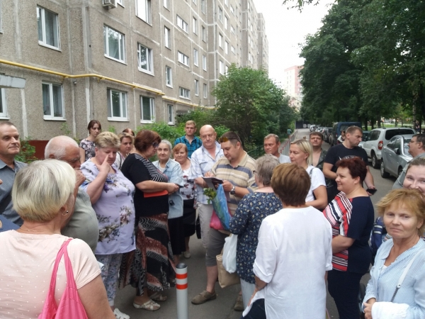 В Зеленограде дома «захватывает» чужая управляющая компания