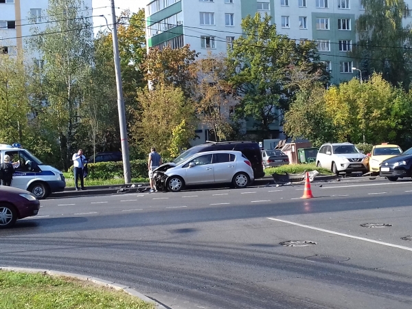 Серия ДТП заблокировала подъезды к городской больнице