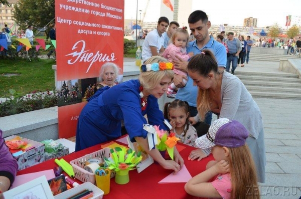 В парке 40-летия Победы работают тематические площадки, посвященные Дню города