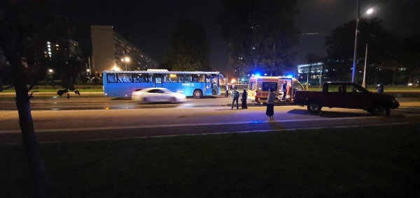 Один человек пострадал в ДТП с участием автобуса с легковушки