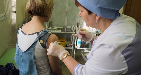 Родители будут получать уведомления о необходимых детям прививках