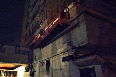 Строительная люлька всю ночь не давала спать жителям корпуса 435