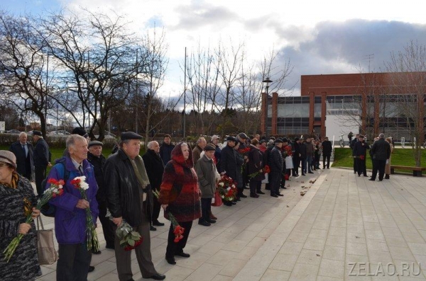 В Зеленограде состоялся митинг и возложение цветов к бюсту Александра Шокина