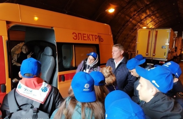 Школьники побывали на Дне открытых дверей в управлении кабельных сетей Зеленограда