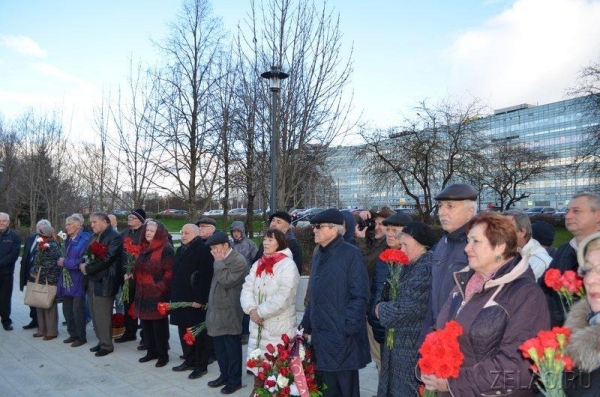 В Зеленограде состоялся митинг и возложение цветов к бюсту Александра Шокина