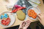 В Зеленограде состоялся мастер-класс по росписи пряников