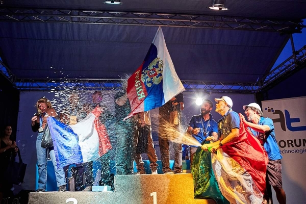 Случайно выиграть - невозможно