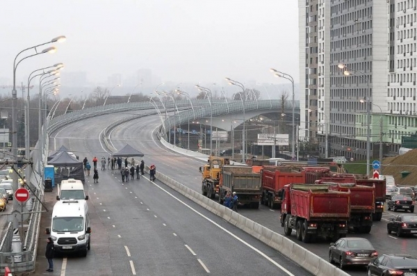 Собянин открыл движение по уникальному балочному мосту в СЗАО