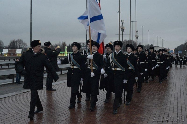 Московские кадеты приняли участие в митинге у мемориала «Штыки»