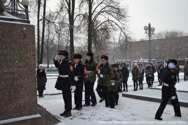 У воинского захоронения в Крюково прошла акция «Лучшая сотня»