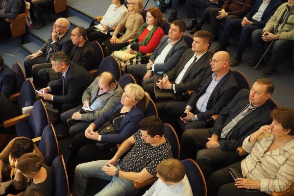 На встрече префекта Зеленограда с жителями рассказали об организации зимнего отдыха в округе