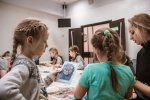 Юных зеленоградцев научили делать новогодние открытки