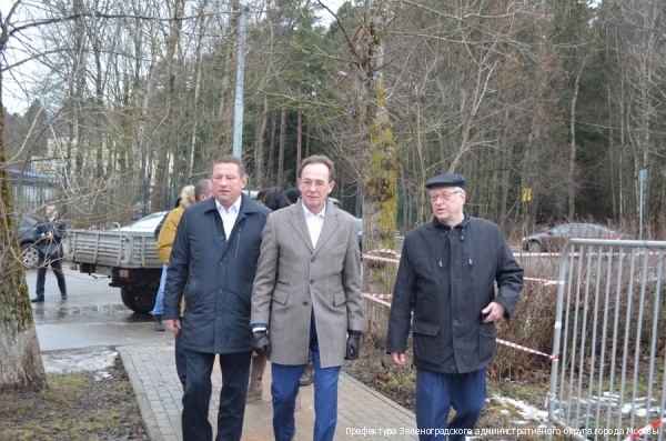 Префект Зеленограда осмотрел места крещенских купаний