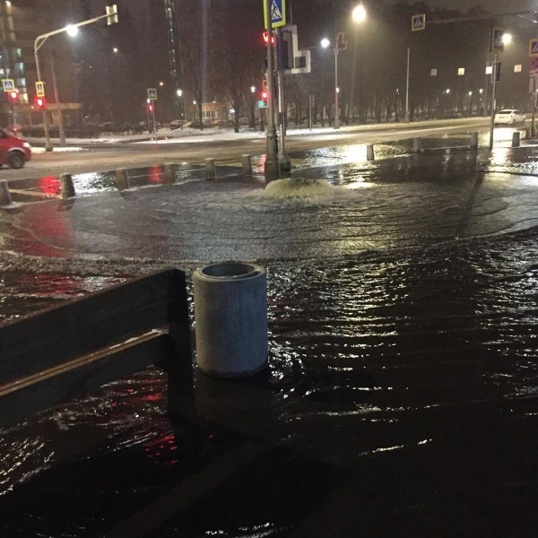 Движение по Центральному проспекту восстановили после затопления