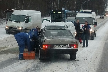 Женщина пострадала в «лобовой» аварии в Северной промзоне