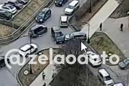 Водитель внедорожника умышленно врезался в чужой автомобиль