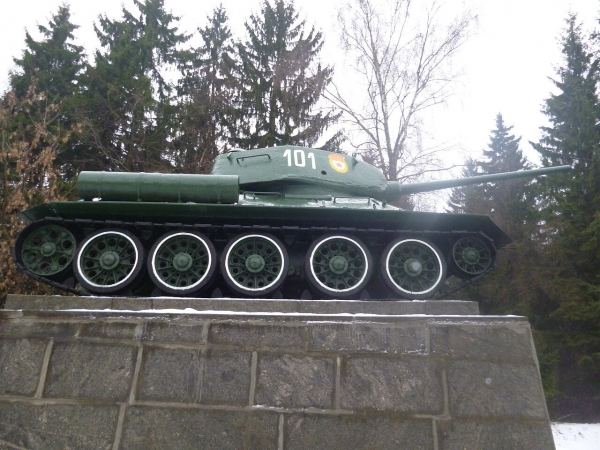В Зеленограде внезапно порыжел «танк Т-34»