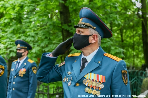 В Москве почтили память огнеборцев, погибших при исполнении служебного долга